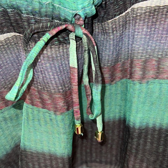 Vix green coverup - Picture 2 of 6